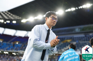 파이널A 전쟁의 최종 승자는 강원, K리그1 스플릿 확정 유료 관중 300만명 돌파