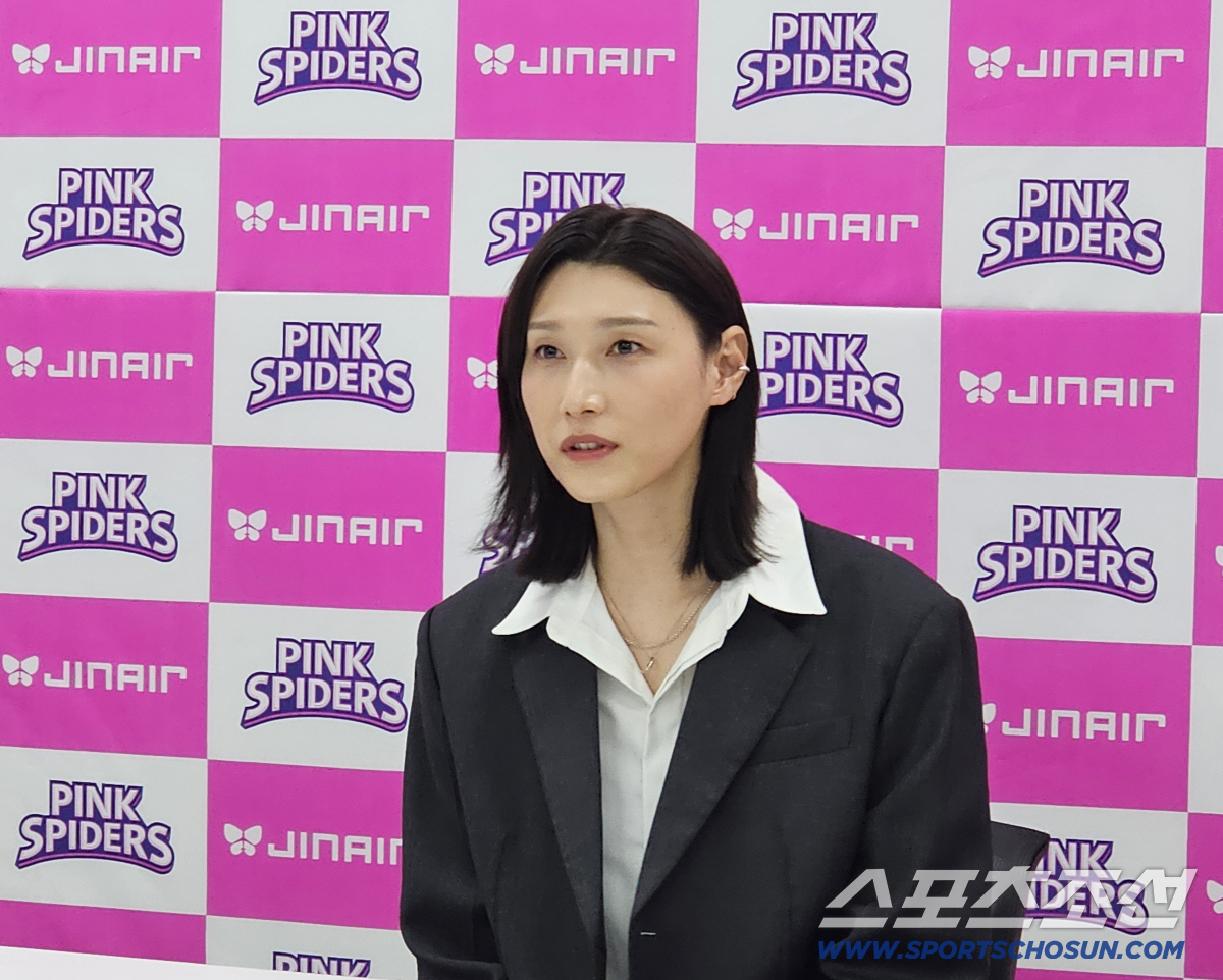 "분위기 말고 배구를 하라고!" 감독 김연경의 폭풍 독설, 스스로도 놀랐…