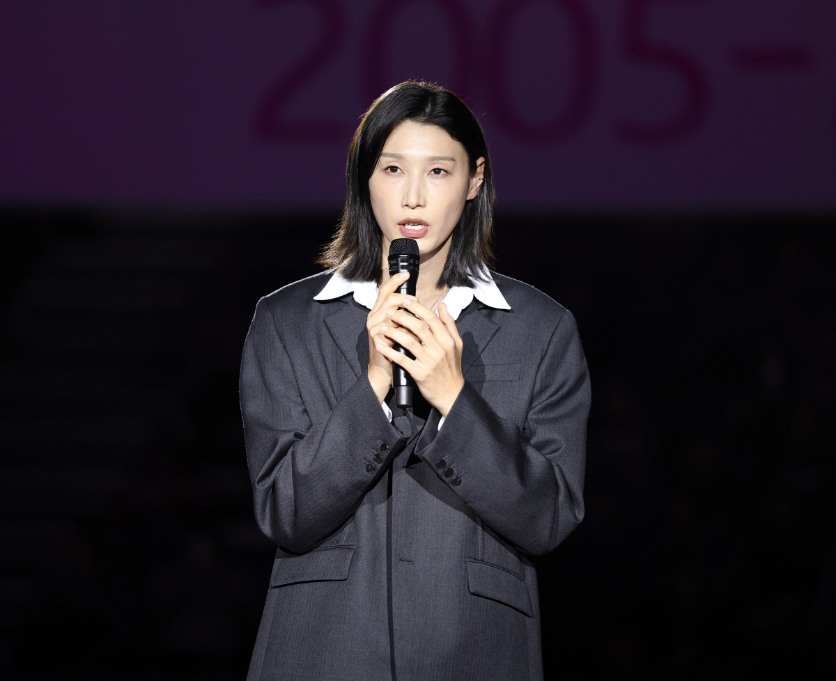 "분위기 말고 배구를 하라고!" 감독 김연경의 폭풍 독설, 스스로도 놀랐…