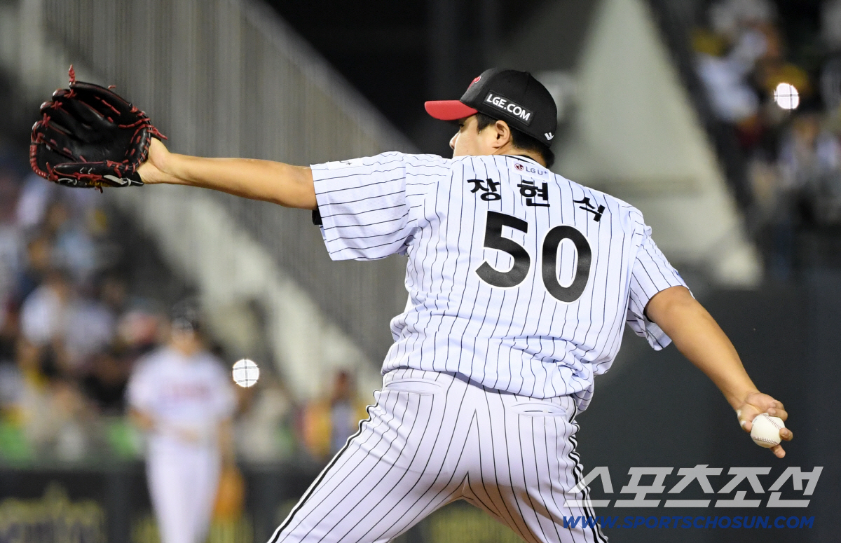 'KBO 유일' 2년 연속 KS 우승 노리는 52억 FA. 우승위해 포크…