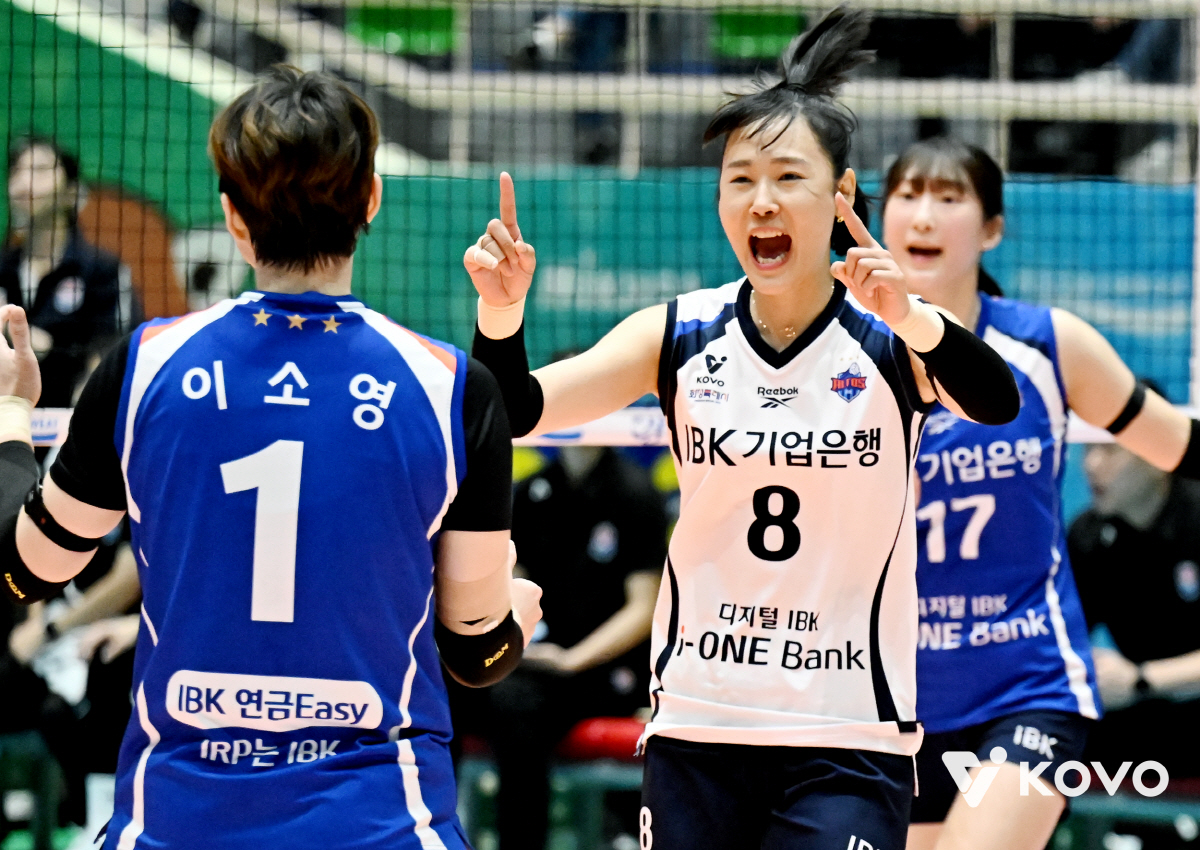 '2억 삭감→현금 트레이드' 터닝포인트 될까…"놀고 먹는다" 감독은 벌써…
