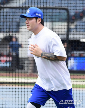 와이스 상대 타율 0.429 2홈런인데 선발에 없다고?…