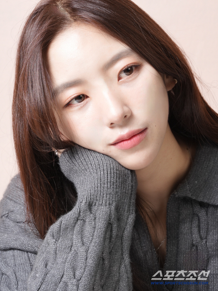 '한 번쯤은! 들어봐야할 천상의 목소리' 신인가수 모리안 데뷔싱글 '한 번쯤은' 19일 전격 공개! '팔방미인' 아티스트 나비드 프로듀싱으로 날개 달아