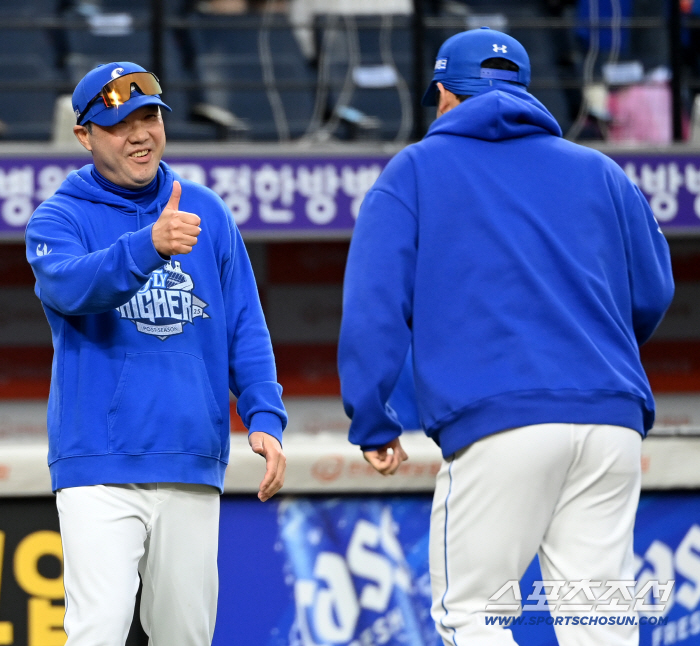 박진만 감독 함박웃음 "가을에 약하다던 최원태, 포스트시즌의 사나이가 됐다. 완벽했다" [PO2 현장]