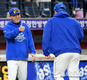 박진만 감독 함박웃음 