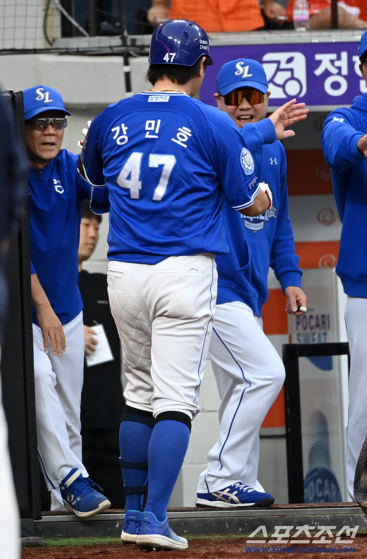 홈런 쳤는데 이런 반응이라고?…PO 최고령 기록 탄생 비하인드 "1루까지…