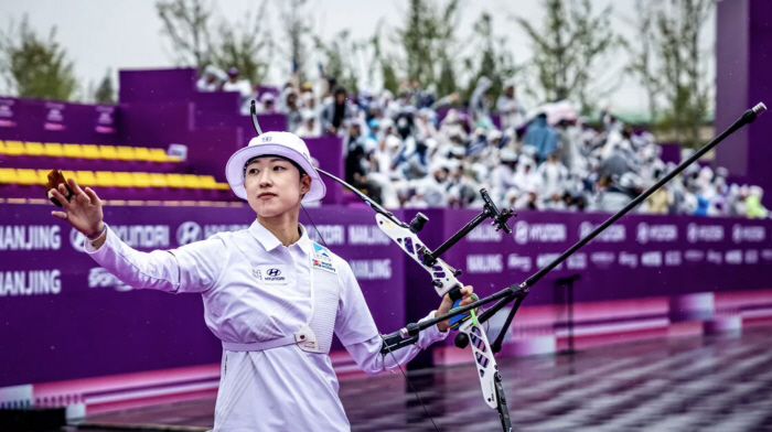 "양궁 여제의 귀환" 도쿄올림픽 3관왕 안산…'강심장' 슛오프 끝 2025년 월드컵 파이널 금메달