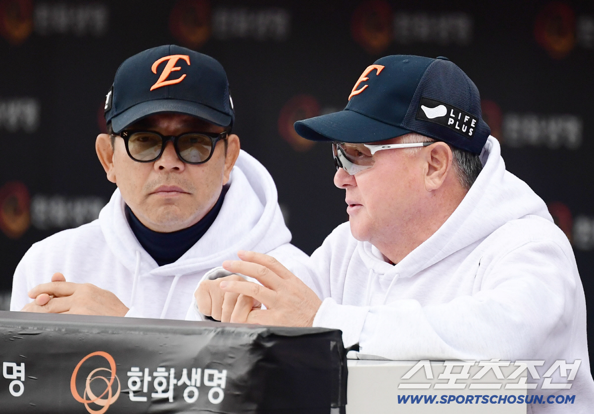 한화는 왜 4점차 포기할 상황이 아닌 가운데, 불펜 7명을 '쭈르륵' 투…