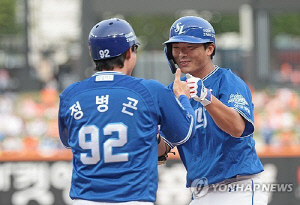 삼성 김태훈, 폰세에 홈런-9타수 5안타…PS 미친 선수 여기 있네