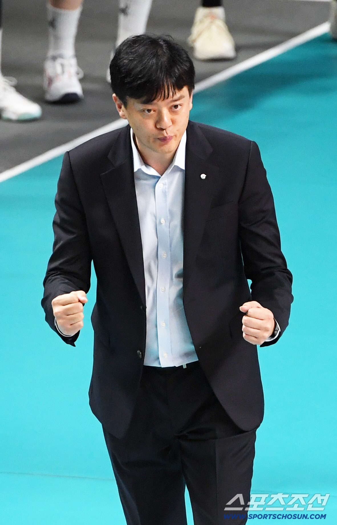 '우승후보 잡은 1호 이변의 주인공은 GS칼텍스' 이영택 감독 "서브 공…