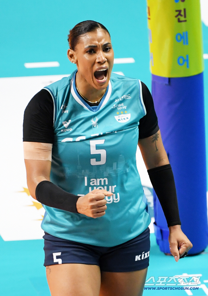 '몸상태가 안좋다더니...' 29점 대폭발 2년 연속 득점 1위의 한국 패치 발동. "난 강한 정신력있다. 아이 캔 두 잇"[장충 인터뷰]