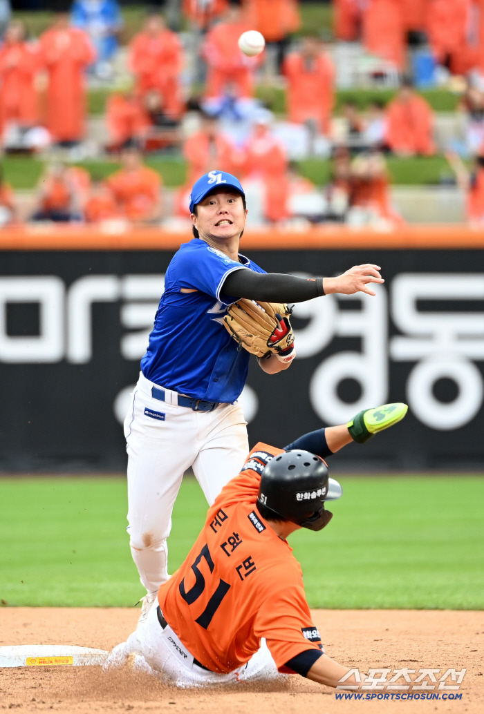 "삼성 2루수 약하다는 소리 안 듣게…" 이 악물고 뛰었다→'16승 투수'가 무너지기 시작했다