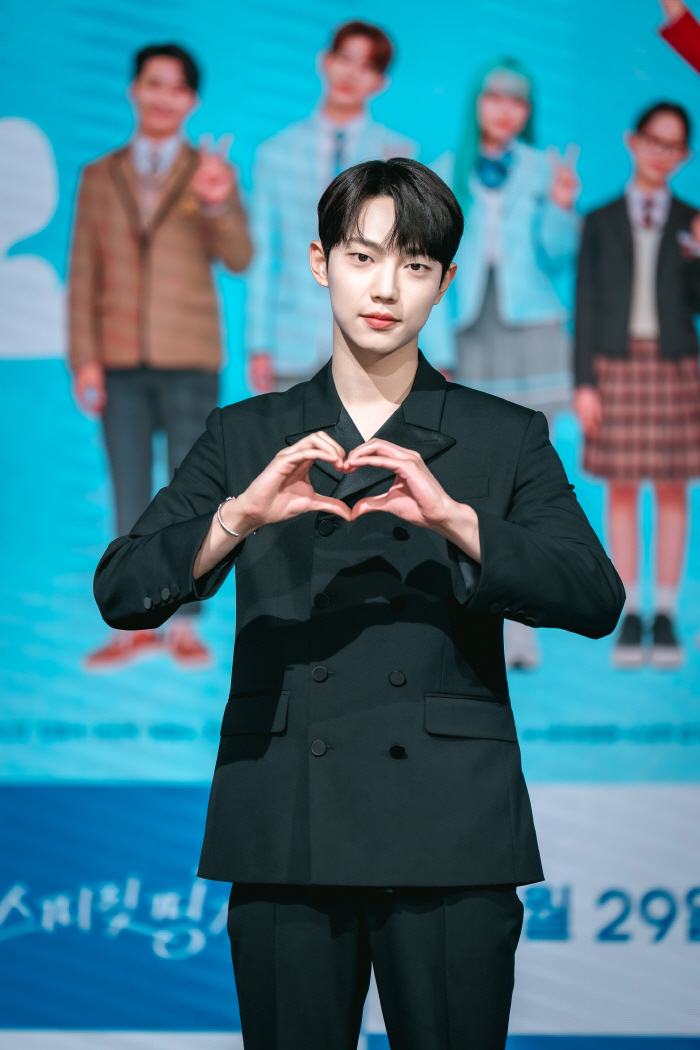 '스피릿핑거스' 조준영 "웹찢남? 웹툰과 캐릭터 높이려 노력"
