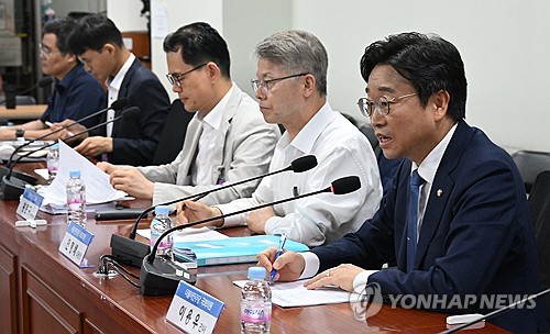 근로복지공단 산재 소송 패소율, 전체 행정소송 대비 최대 8배