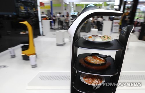 중국산이 점령한 서빙로봇…'보안 사각지대' 논란