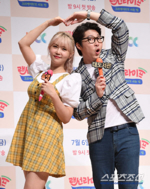 “마음 무거워 조용히 나에게 집중”  윰댕, 故 대도서관 장례 후 근황