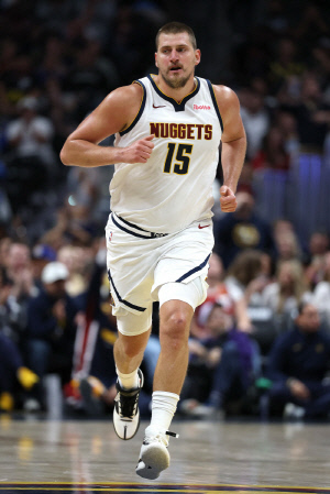 요키치 vs SGA. NBA 개막, 과연 MVP는? 전문가들의 선택은 이 선수였다