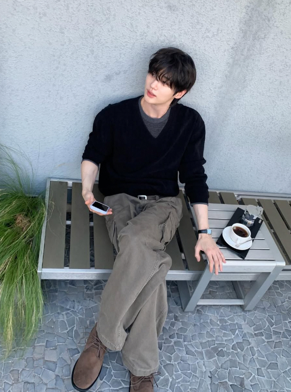 [청룡랭킹] 차은우 추격하는 변우석, 선두 경쟁 준비하는 추영우
