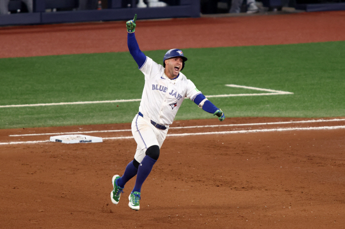 오타니 상대는 토론토, 32년만에 WS 진출! 스프링어 역전 3점포 ALCS 4승3패 영웅...LAD와 25일부터 격돌