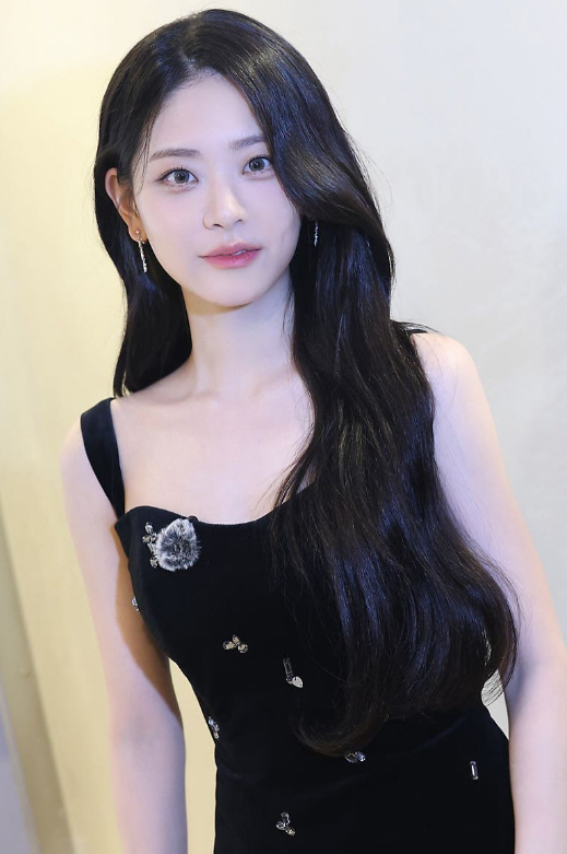 [청룡랭킹] 김혜윤, 10월 여자 배우부문 ‘독주’… 정수빈 역전 가능할…