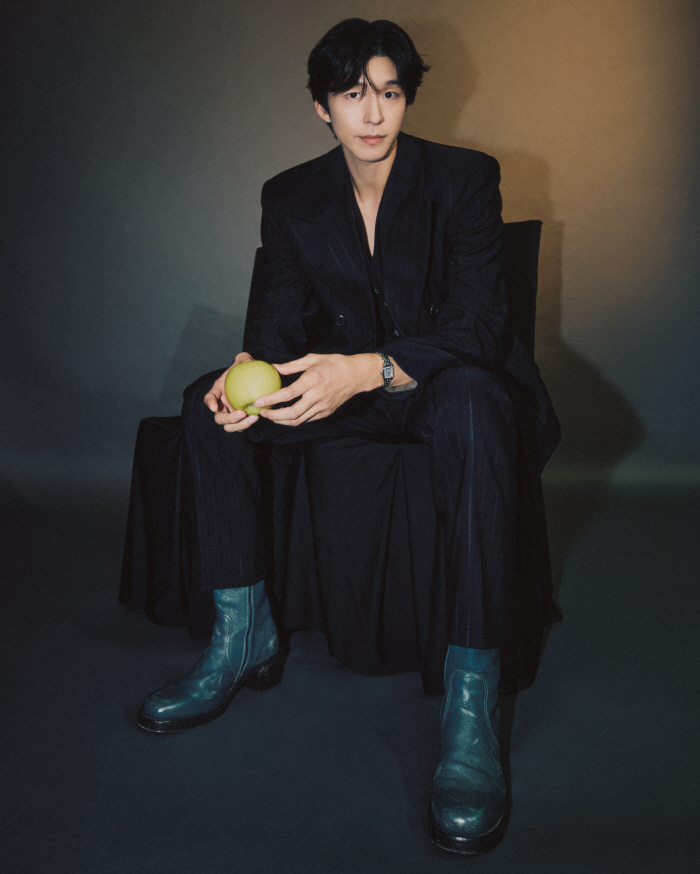 [인터뷰③] '굿뉴스' 홍경 "근육량만 7㎏ 증량, '잘생겼다'는 호평? 위대한 스태프들의 노력 덕분"