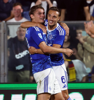 토트넘 땅 치고 후회, 손흥민 후계자는 너였어...1150억 역대 최고 이적료도 거절한 초특급 재능, 미친 활약→레알행 곧 HERE WE GO