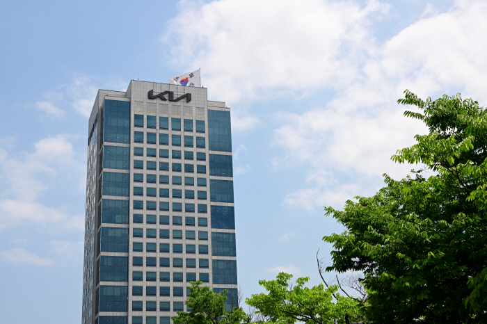 기아, 카자흐스탄 CKD 공장 준공식 개최 "주요 차종 양산 계획"