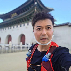 전현무, 기안84 이어 '나혼산 러너' 탄생…