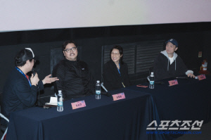 '부국제 이어 미쟝센, 서울독립영화제까지' 씨네큐브 25주년작, '극장의 시간들' 주요 영화제 연속 초청 쾌거