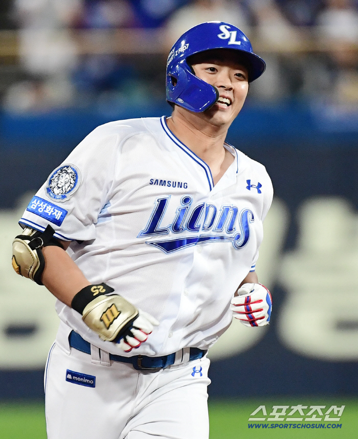 폰세 울렸던 '미친 선수', 이번에는 류현진까지 무너트렸다…PS 2호 대포 폭발