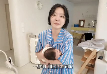 레이디제인, 쌍둥이 육아 고충 “버릇없게 키울까 성격 나쁘게 키울까”