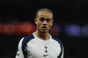 '토트넘의 7번' 왕따인가? 동료들이 패스 안 준다…'팀 부진 원인 지목' 억울하겠다→프랭크 전술이 문제야