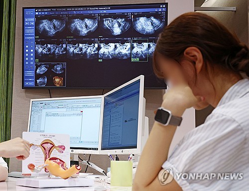 "반복 난임 시술에 여성 '몸과 마음 병든다'"