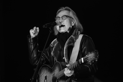 '포크록 거장' 한대수 "아버지의 360쪽 기록 매일 아침 공원서 읽었죠"