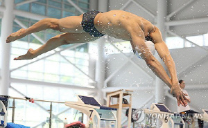 [전국체전] 김영범, 황선우 넘고 수영 남자 100ｍ 자유형 한국新…47초39