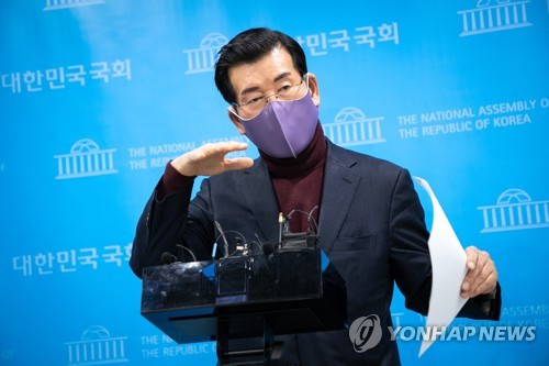 '이재명 조폭 연루설' 장영하 2심 징역형…1심 무죄 뒤집혀