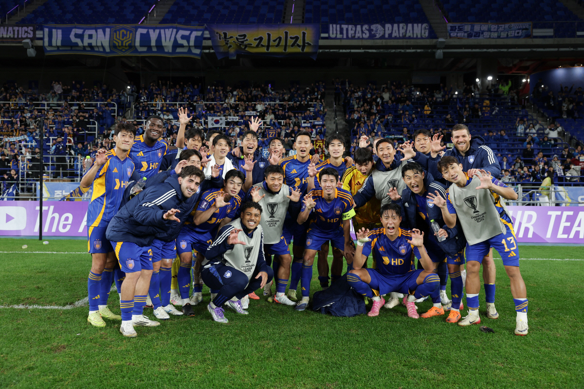 [현장인터뷰]'골프 세리머니' 역설→"이청용이 팀의 활력" '천금 결승골…