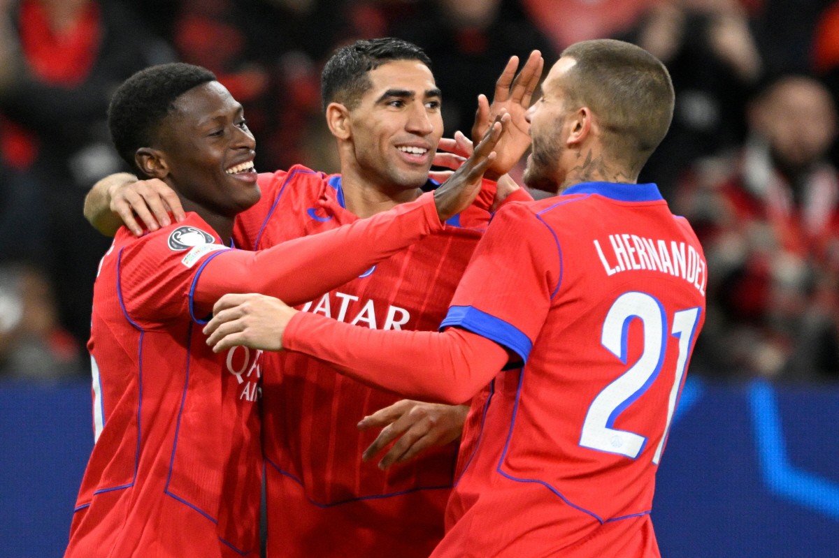 "이강인 교체 '30분'→퇴장 2장" PSG, 레버쿠젠 7-2 대파…'발…