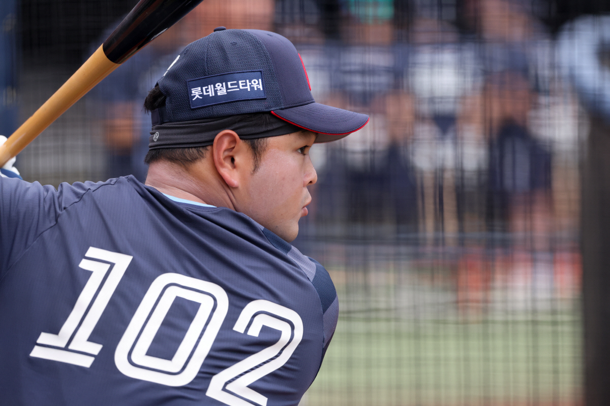 '팀홈런 꼴찌' 갈증 풀어줄까? 20세 신형 대포, 부산의 '가을' 달군…