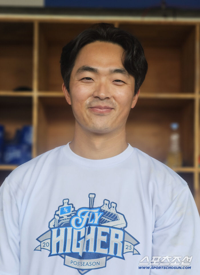 "수염 뽑고 와" 폰와류김, 모두 무너뜨린 '가을사나이' 곁에는 씩씩한 아내가 있다 "야구 그만두려고 했는데…"