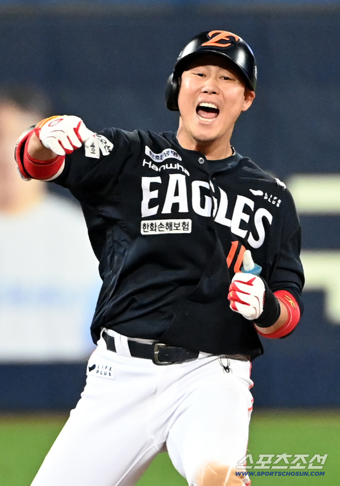 사고의 연속→FA 대굴욕→화제의 결혼→가을 대폭발...이래서 결혼을 잘 해야 하는구나 [PO 현장]