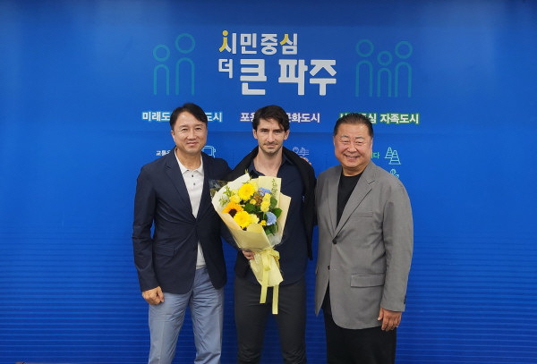 [오피셜]신생팀 파주, '리버풀+포옛 사단 출신' 누스 감독 정식 선임→…