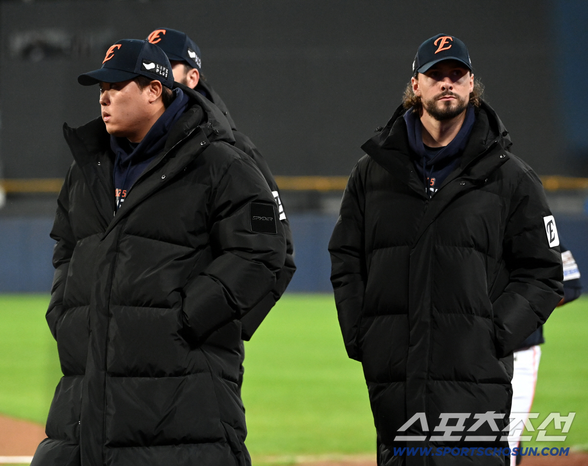 [포토] 류현진 폰세 와이스, 정우주를 믿어