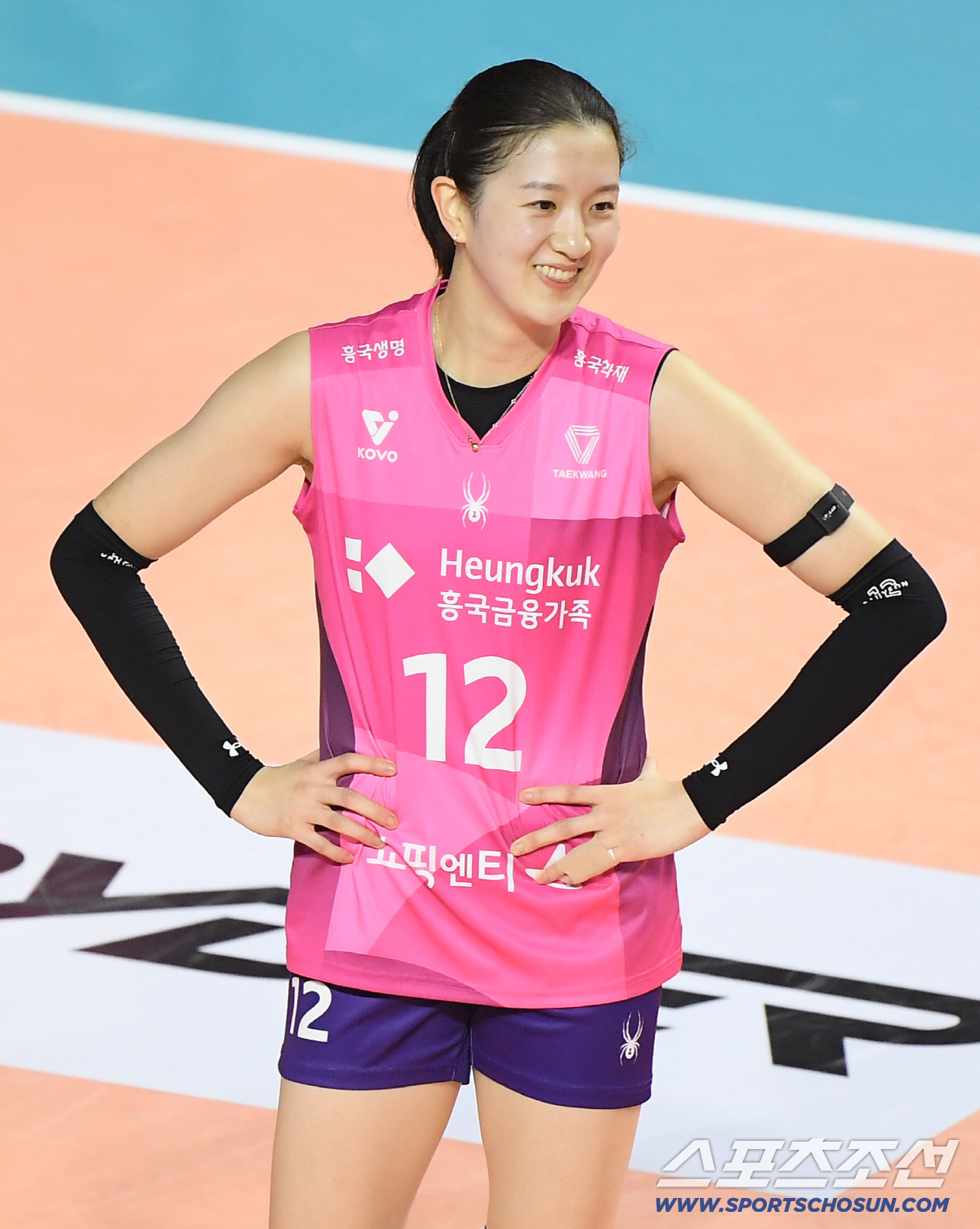 [포토] 핑크빛 이다현, 친정팀 보며 미소