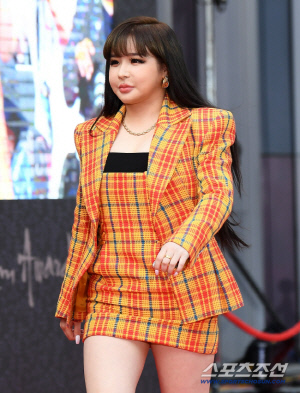 [종합] 박봄, '내 남편 이민호♥'→활동 중단 이어 이번엔 YG양현석 고소 폭주 