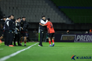 '3-0→3-3→4-3' 천당→지옥→천당 오간 강원FC, 'J리그 챔프' 비셀 고베 잡았다