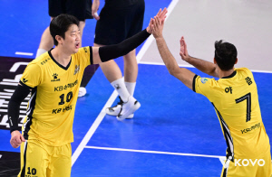 新리베로 데뷔전 대성공인데…