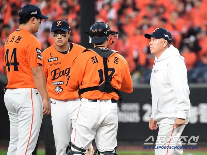 명운이 걸린 판에, 선수 기살리기 무리수? 김경문 감독은, 왜 김서현 마무리 투입을 공언했나 [PO4 현장]