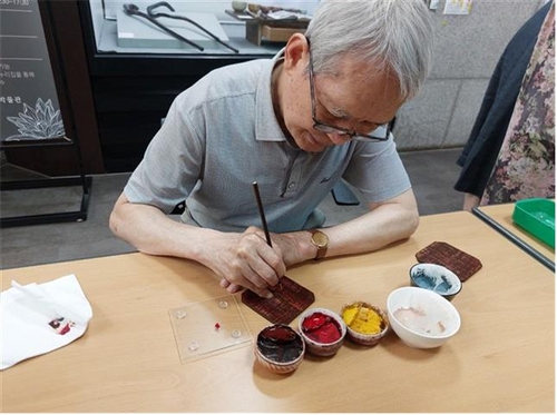 강원무형유산 '원주옻칠·전통자수장·매지농악' 전승활동 공개