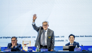 21년간 세계태권도연맹 이끈 조정원 총재, 마지막 연임 성공
